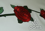 pams_vysivky_kvet-ruze-na-bile-kozence_27.jpg : květ růže na bílé kožence